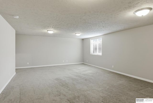 14318 S 20th Street, Bellevue, NE 68123