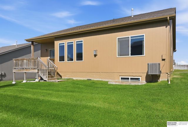 14318 S 20th Street, Bellevue, NE 68123
