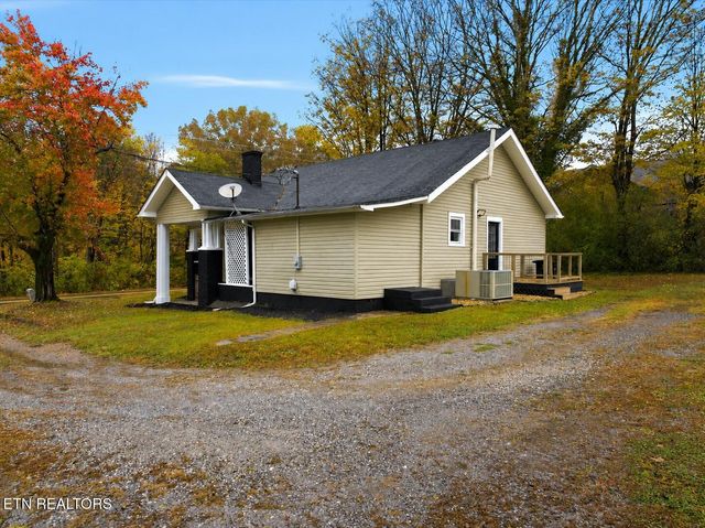 1519 W Madison Ave, Athens, TN 37303
