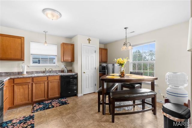 406 S Church Street 522, St Peters, MO 63376
