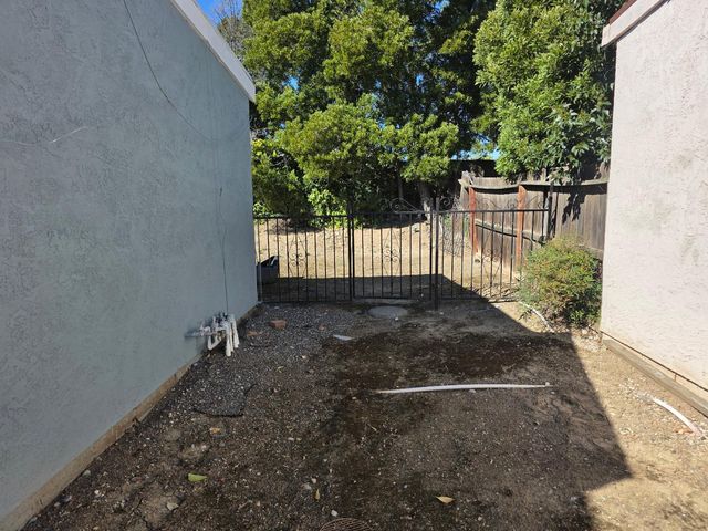 Address unavailable.