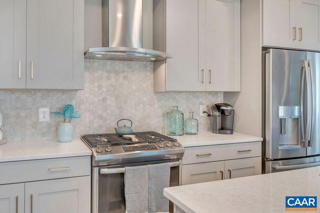 44 BORTHWICK ST, Crozet, VA 22932