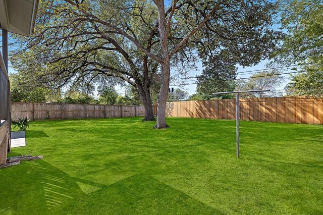 8102 Burrell DR, Austin, TX 78757
