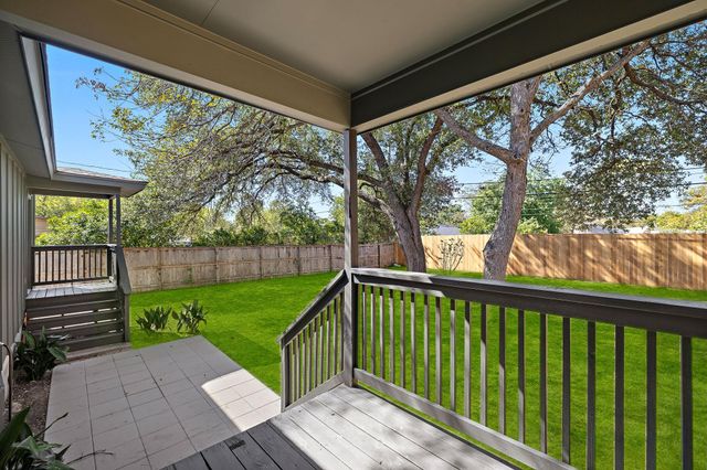 8102 Burrell DR, Austin, TX 78757