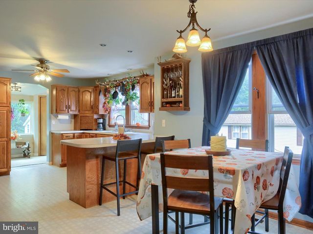 85 AIRPORT RD, Shippensburg, PA 17257