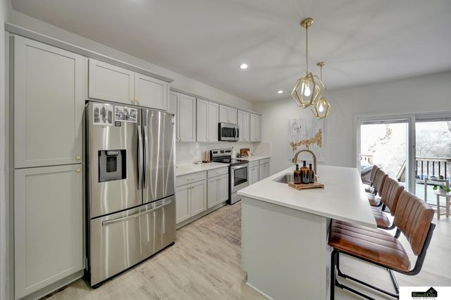 6204 Franciscan Drive, Lincoln, NE 68526