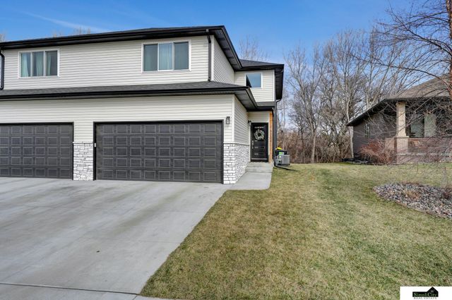 6204 Franciscan Drive, Lincoln, NE 68526