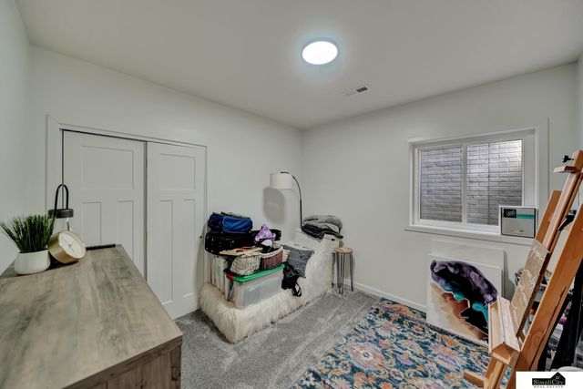 6204 Franciscan Drive, Lincoln, NE 68526