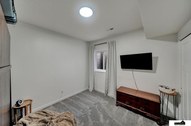6204 Franciscan Drive, Lincoln, NE 68526