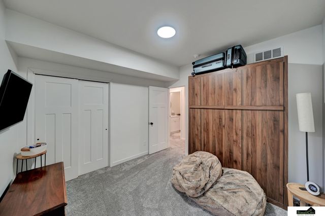 6204 Franciscan Drive, Lincoln, NE 68526