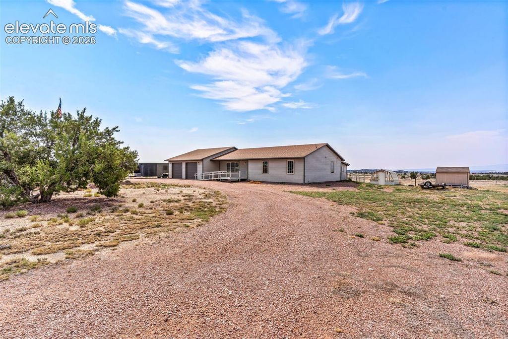 1407 Top Notch Trail, Penrose, CO 81240 — photo 3