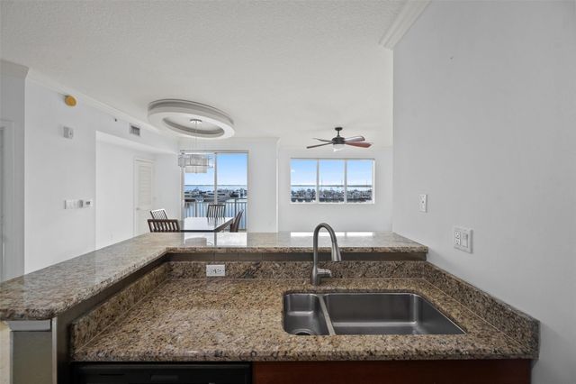 675 NW Flagler Ave 303, Stuart, FL 34994