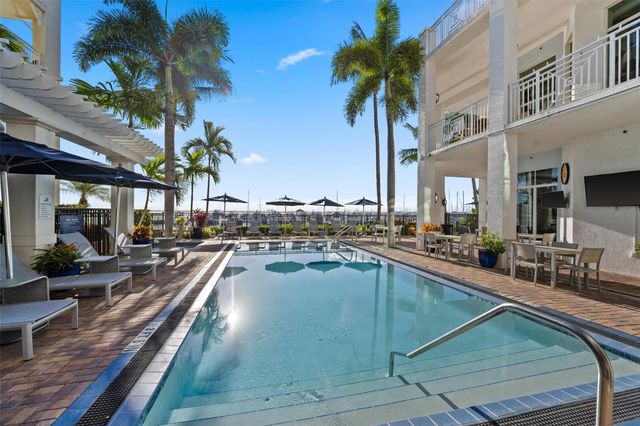 675 NW Flagler Ave 303, Stuart, FL 34994