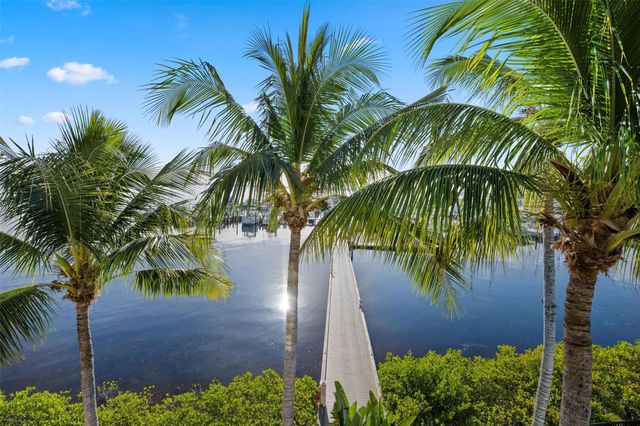 675 NW Flagler Ave 303, Stuart, FL 34994