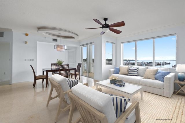 675 NW Flagler Ave 303, Stuart, FL 34994