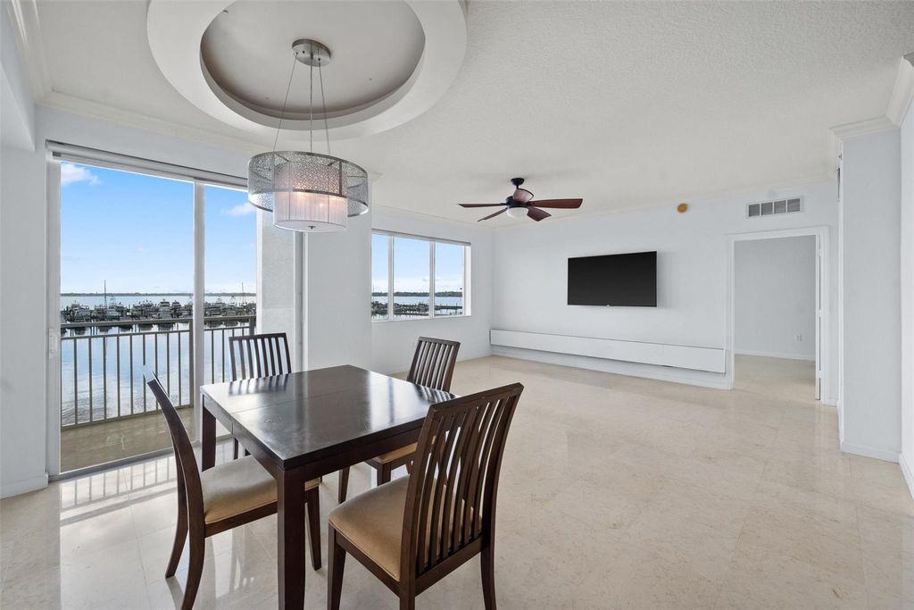 675 NW Flagler Ave 303, Stuart, FL 34994