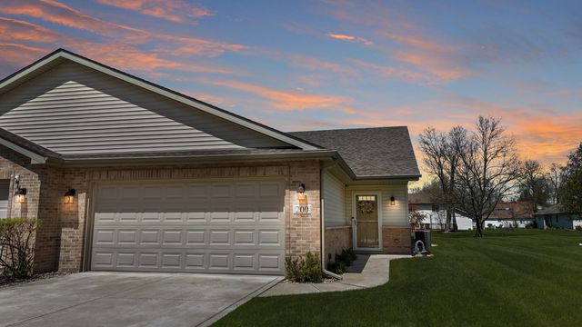 200 Polly Lane, Hobart, IN 46342