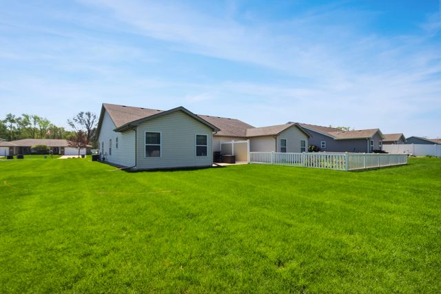 200 Polly Lane, Hobart, IN 46342