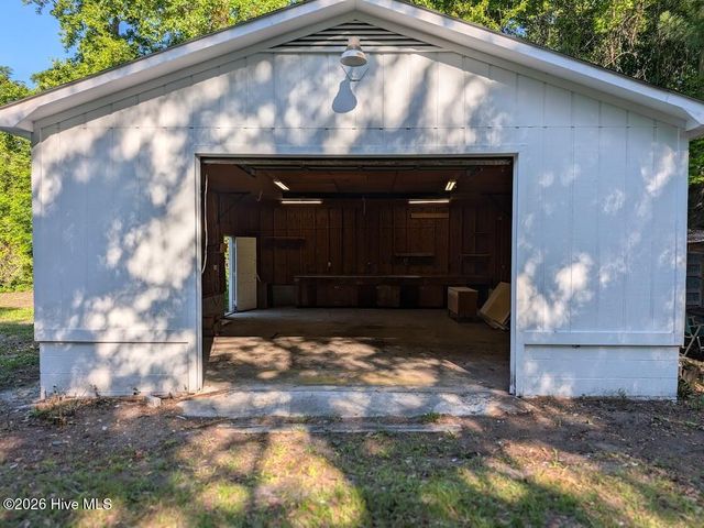 6803 Murrayville Road, Wilmington, NC 28411