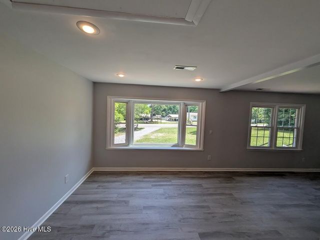 6803 Murrayville Road, Wilmington, NC 28411