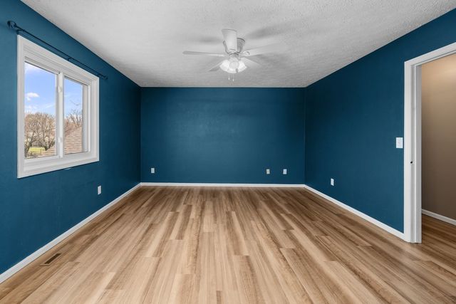 3545 W Harbor Drive, Bettendorf, IA 52722