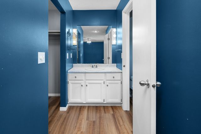 3545 W Harbor Drive, Bettendorf, IA 52722