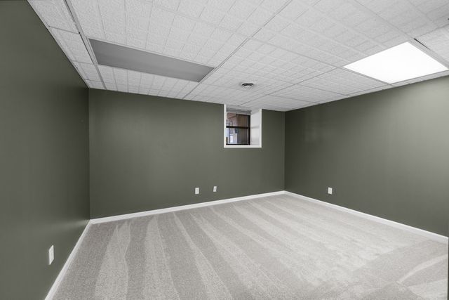 3545 W Harbor Drive, Bettendorf, IA 52722