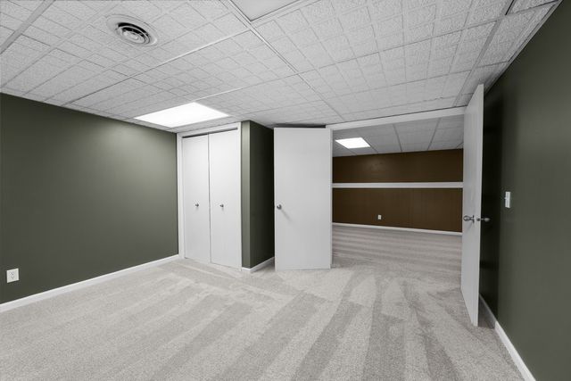 3545 W Harbor Drive, Bettendorf, IA 52722