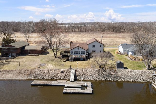 3545 W Harbor Drive, Bettendorf, IA 52722