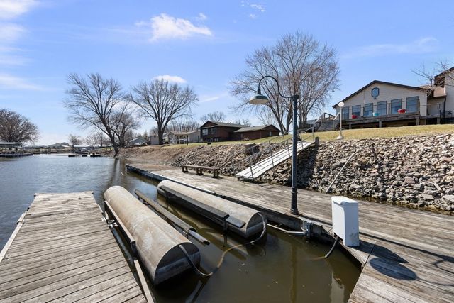 3545 W Harbor Drive, Bettendorf, IA 52722