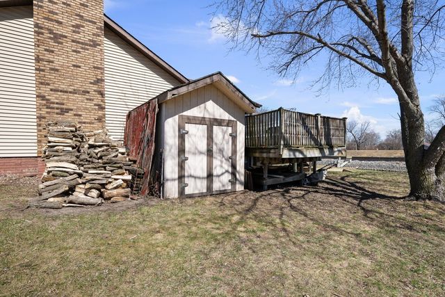 3545 W Harbor Drive, Bettendorf, IA 52722