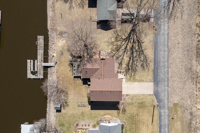 3545 W Harbor Drive, Bettendorf, IA 52722