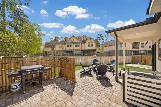 110 Skyshine Court, Conroe, TX 77304