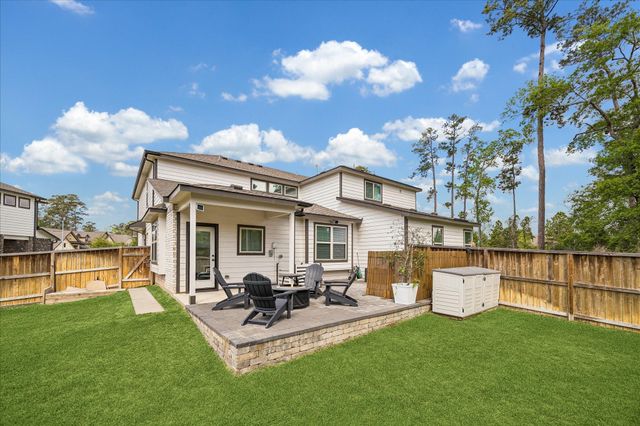 110 Skyshine Court, Conroe, TX 77304