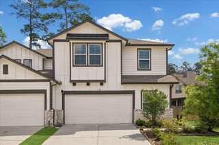 110 Skyshine Court, Conroe, TX 77304