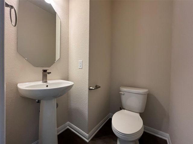 5909 Steep Cactus TRL B, Austin, TX 78735