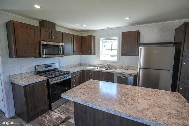 20 COURT ST, Lehighton, PA 18235