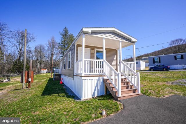 20 COURT ST, Lehighton, PA 18235