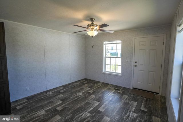 20 COURT ST, Lehighton, PA 18235