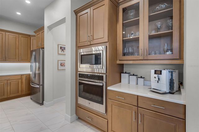926 JOHN CRESSLER DRIVE, Seffner, FL 33584