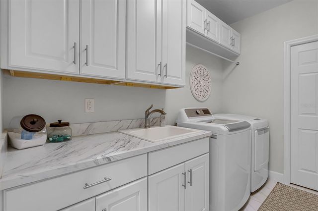 926 JOHN CRESSLER DRIVE, Seffner, FL 33584
