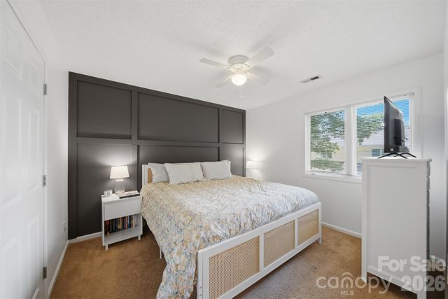 2675 White Oak Ct Extension, Claremont, NC 28610