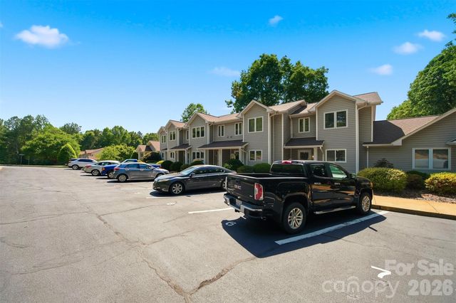 2675 White Oak Ct Extension, Claremont, NC 28610