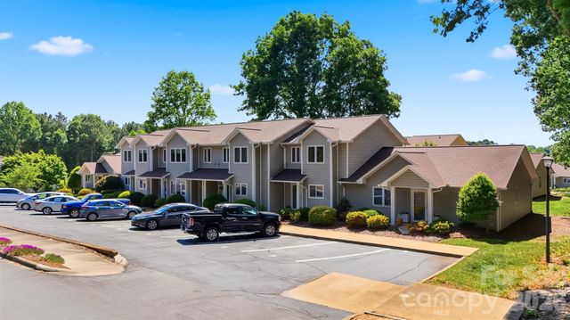 2675 White Oak Ct Extension, Claremont, NC 28610