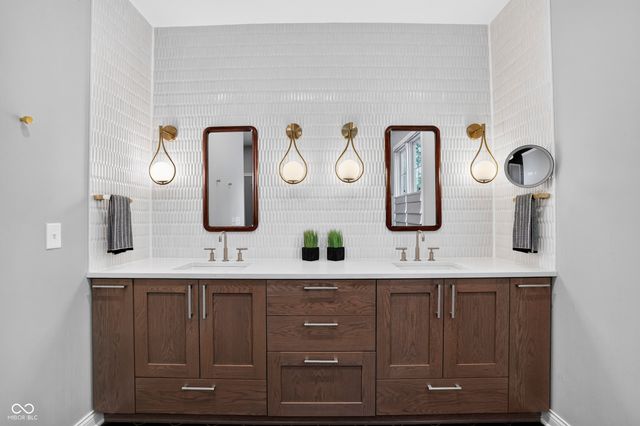 10737 Jacobs Court, Fishers, IN 46040