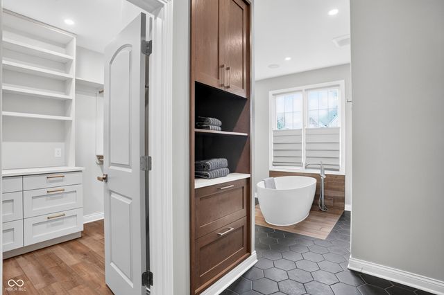 10737 Jacobs Court, Fishers, IN 46040