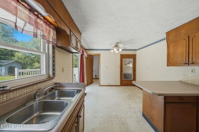 804 Maryville Hwy, Seymour, TN 37865