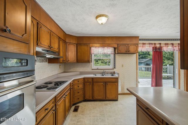 804 Maryville Hwy, Seymour, TN 37865