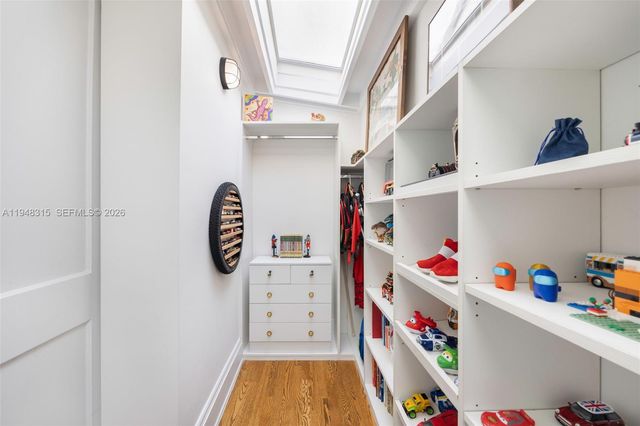 1234 S Greenway Dr, Coral Gables, FL 33134