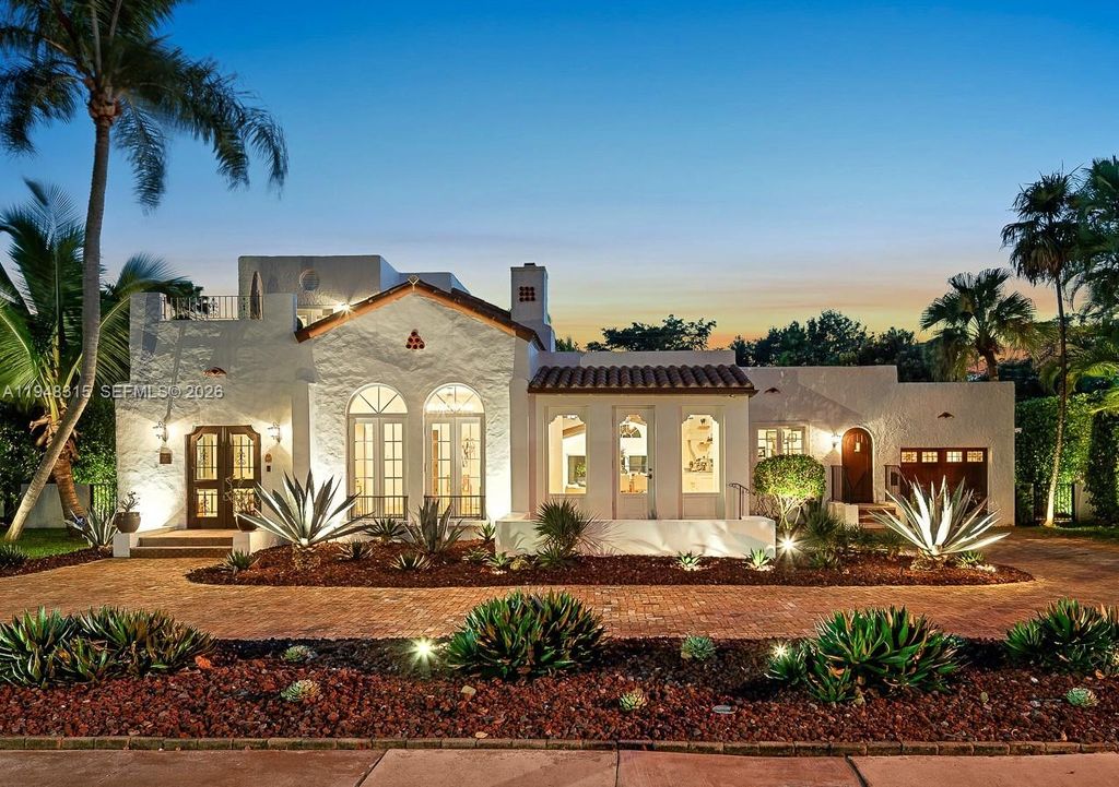 1234 S Greenway Dr, Coral Gables, FL 33134